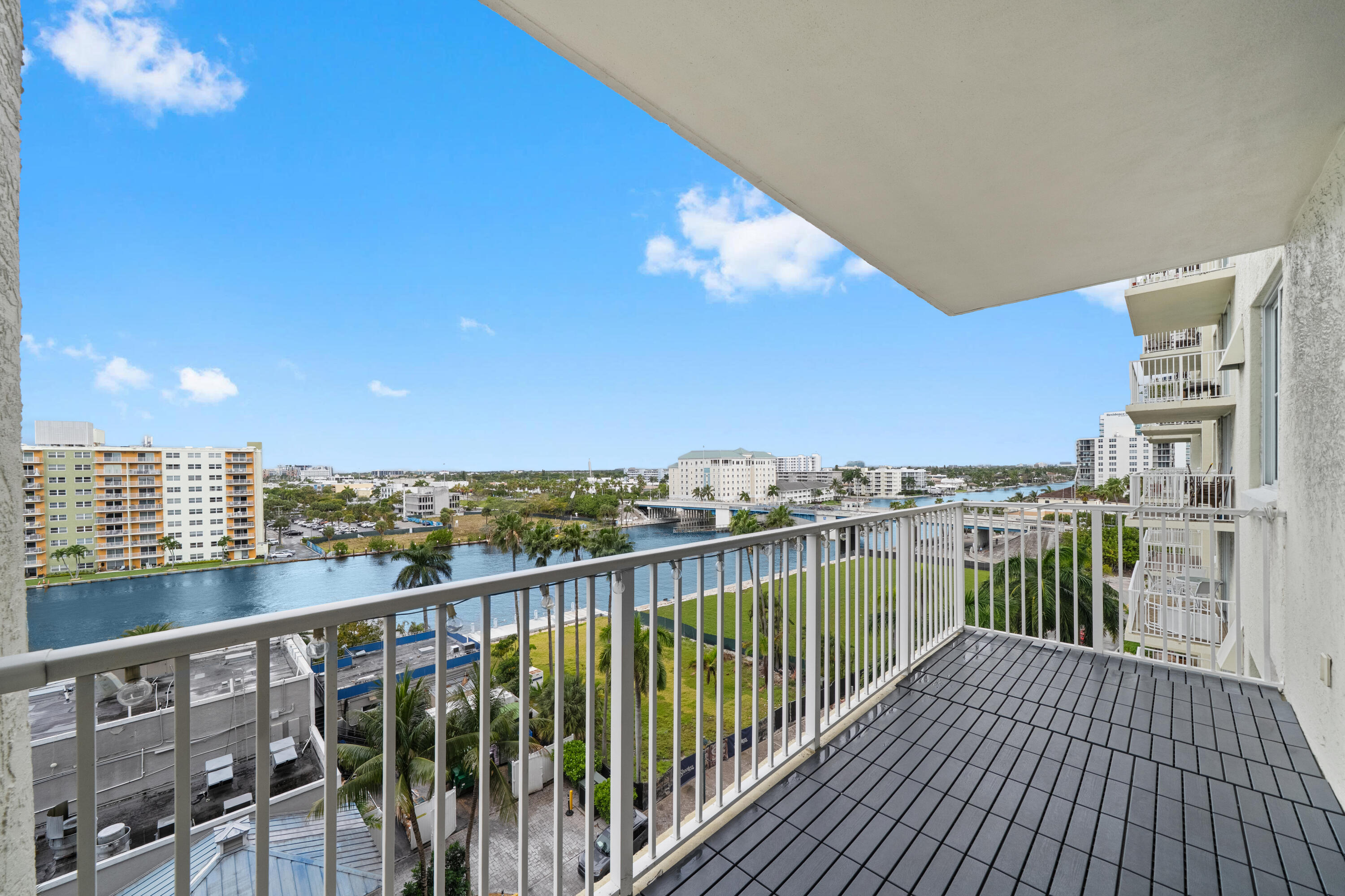 TIDES AT BRIDGESIDE SQUARE - Residential Lease