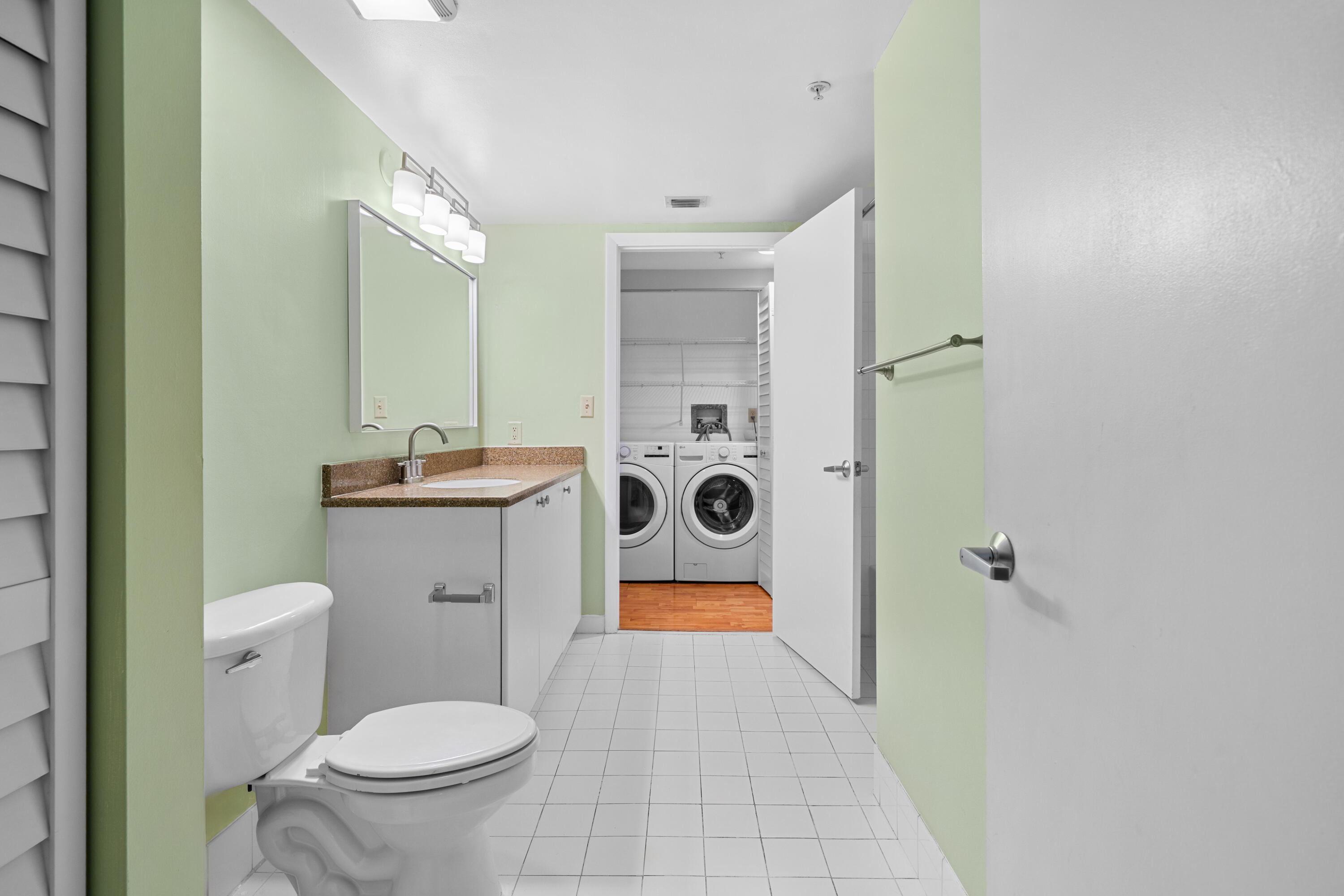 TIDES AT BRIDGESIDE SQUARE - Residential Lease