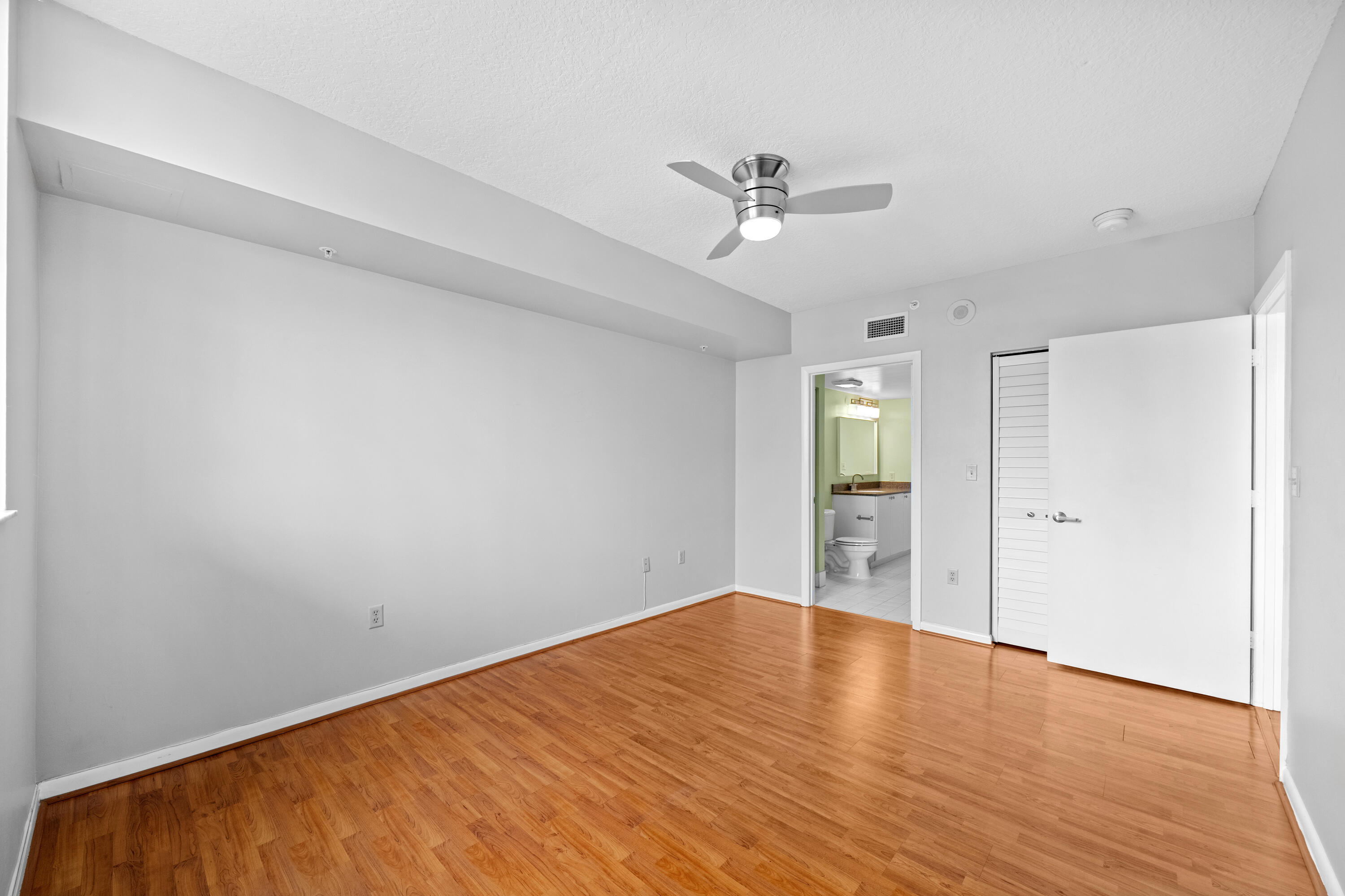 TIDES AT BRIDGESIDE SQUARE - Residential Lease