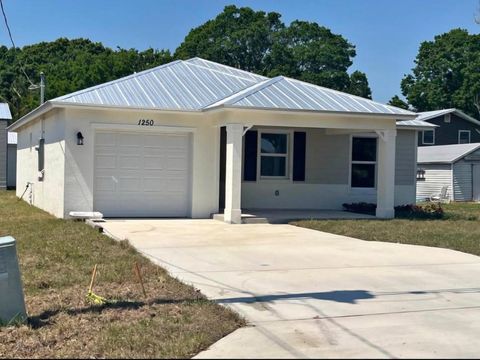 Photo of 1240 NW Antoch Avenue, Stuart, FL 34994 (MLS # R11157336)