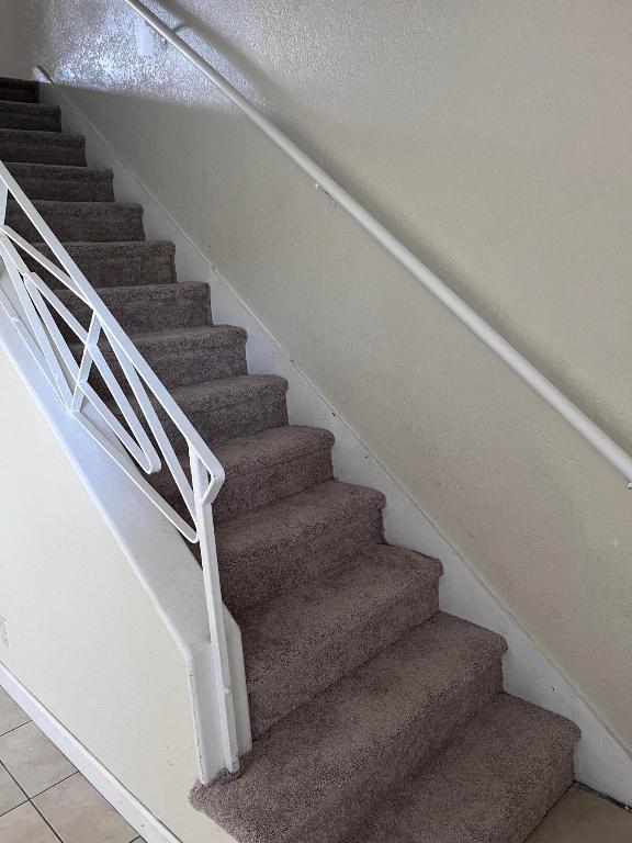 TOWNHOUSES OF PLANTATION - Residential