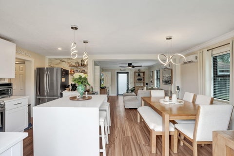 Tiny photo for 800 N 59th Avenue #1-2, Hollywood, FL 33021 (MLS # B26083430)