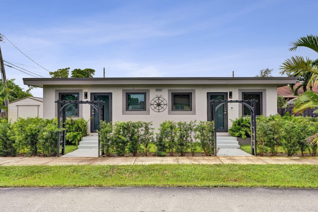 Photo of 800 N 59th Avenue #1-2, Hollywood, FL 33021 (MLS # B26083430)