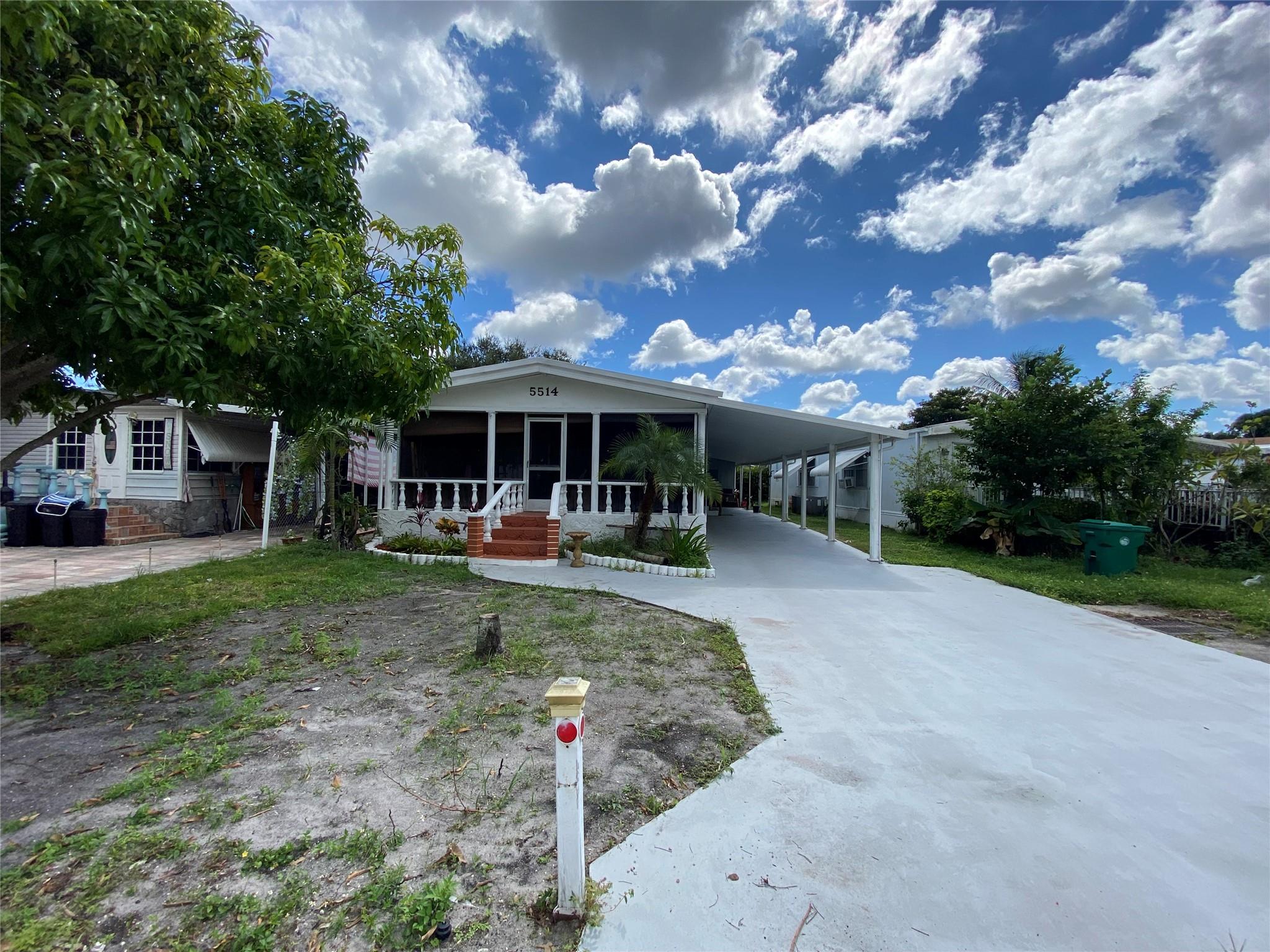 ESTATES OF FORT LAUDERDALE - Residential Lease