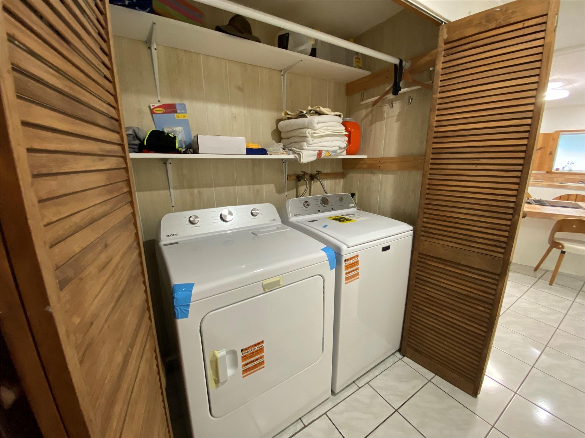 ESTATES OF FORT LAUDERDALE - Residential Lease