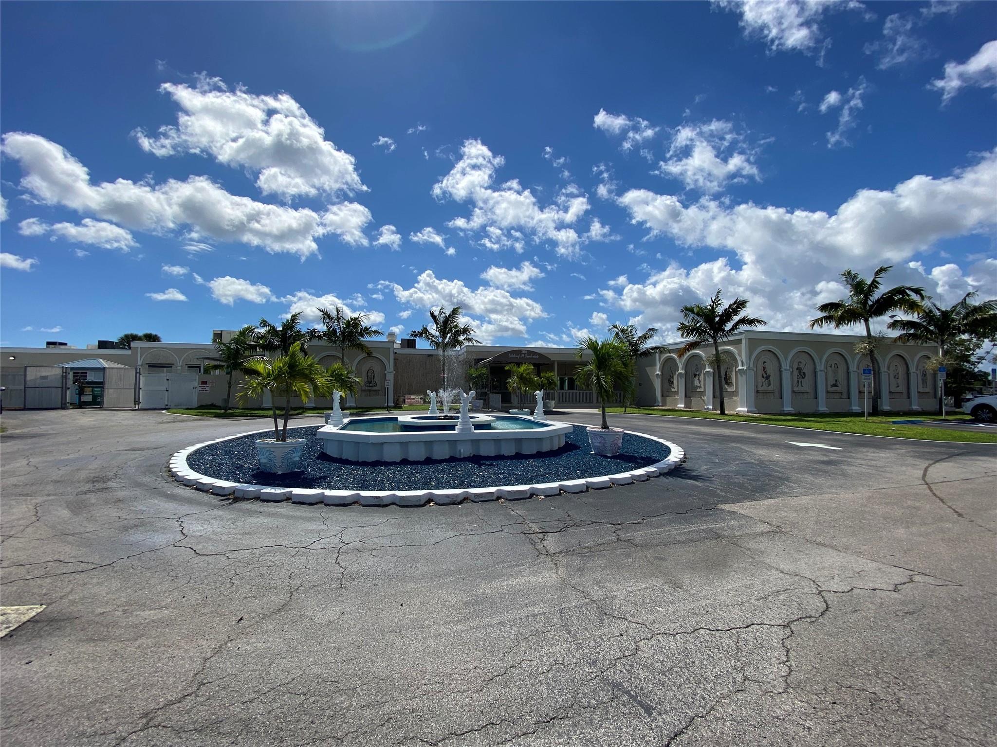 ESTATES OF FORT LAUDERDALE - Residential Lease
