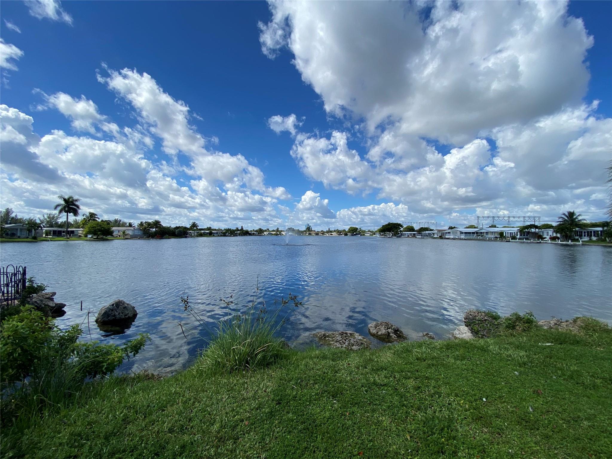 ESTATES OF FORT LAUDERDALE - Residential Lease