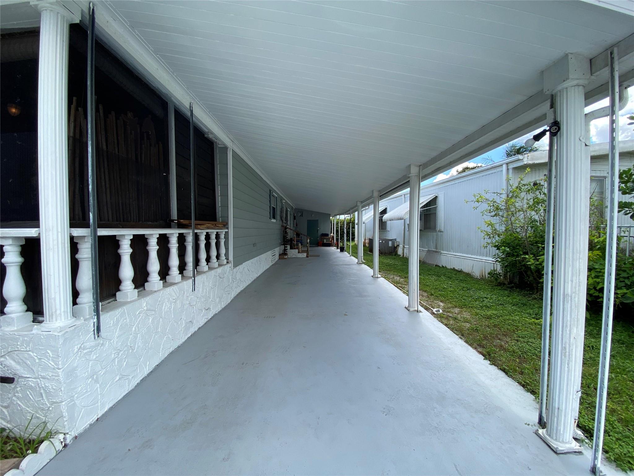 ESTATES OF FORT LAUDERDALE - Residential Lease