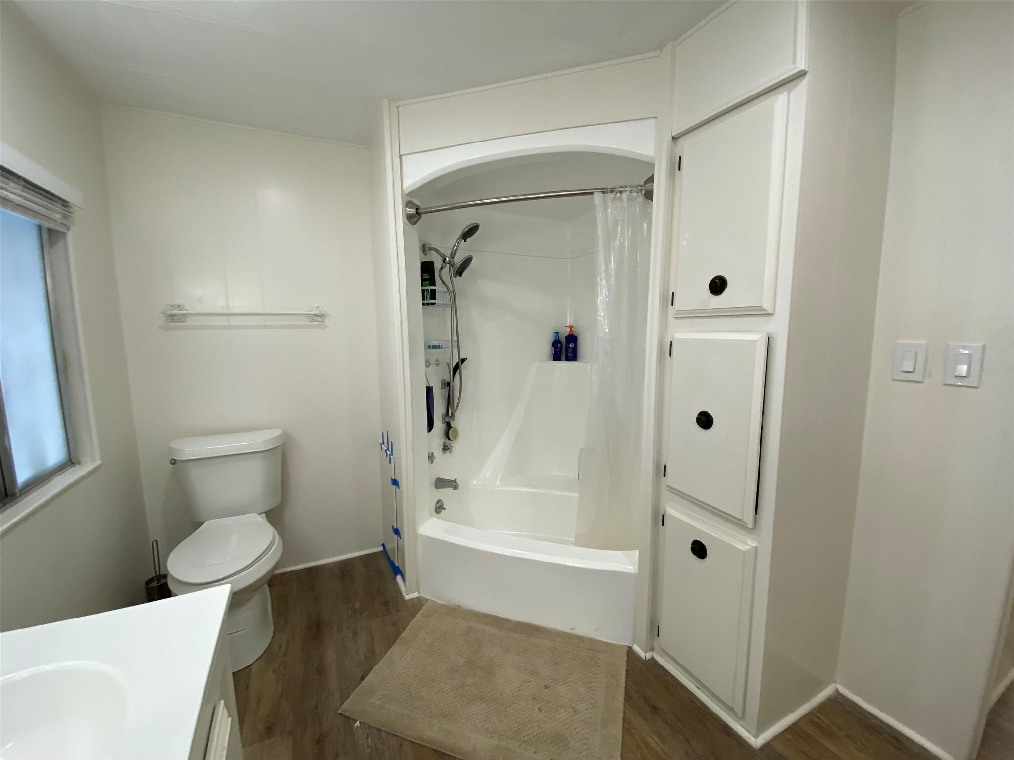 ESTATES OF FORT LAUDERDALE - Residential Lease