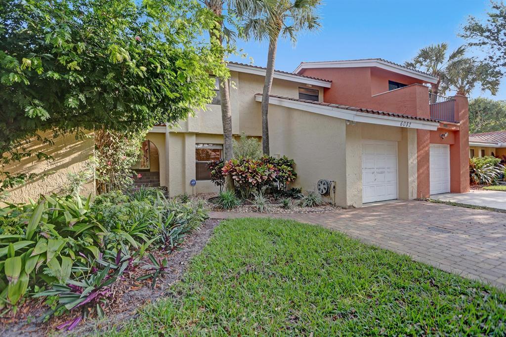 ESTADA OF LOS PASEOS - Residential Lease