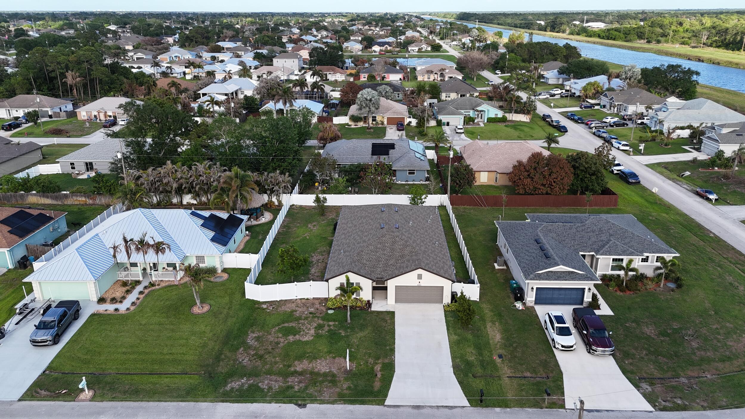 PORT ST LUCIE SECTION 33 - Residential