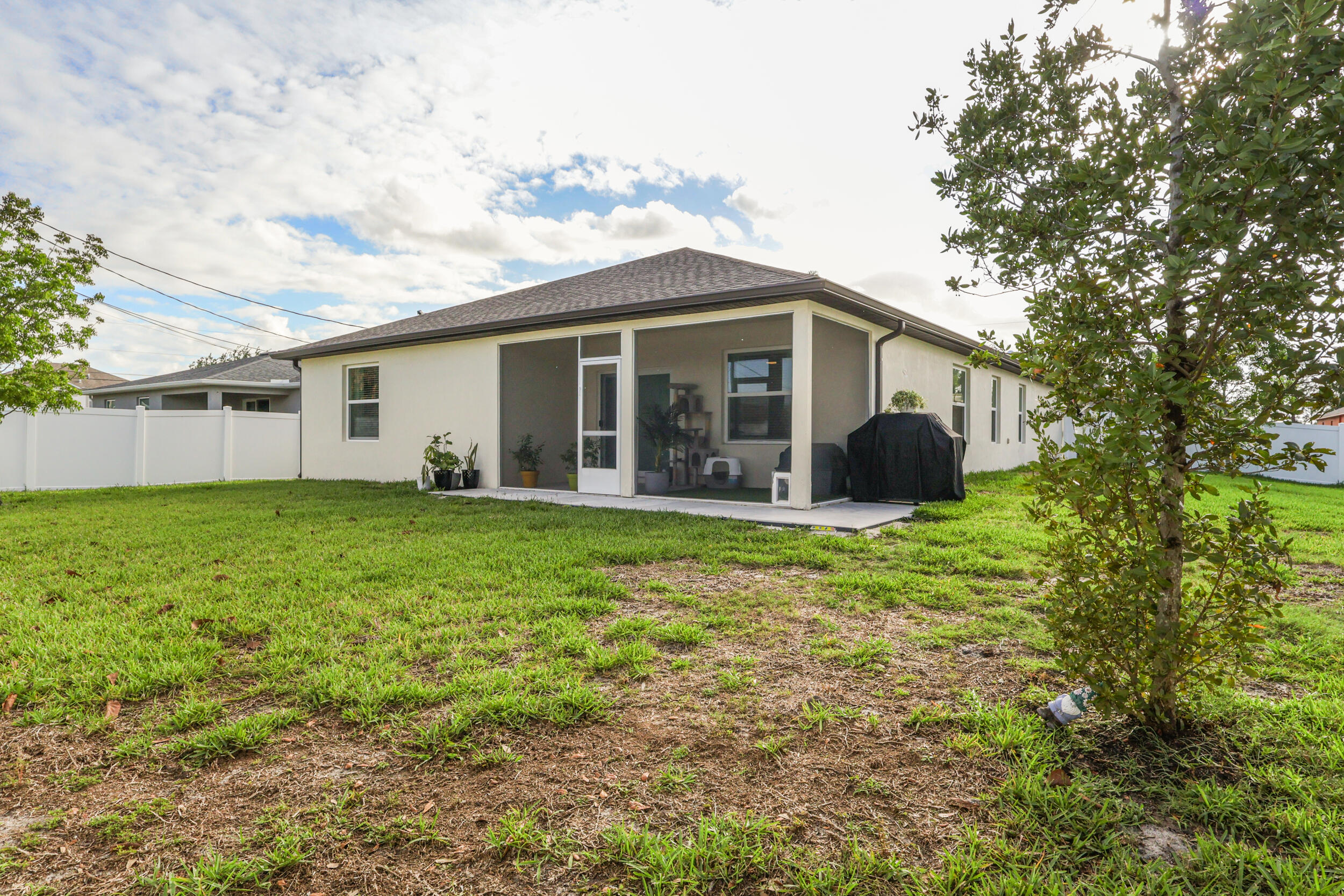 PORT ST LUCIE SECTION 33 - Residential