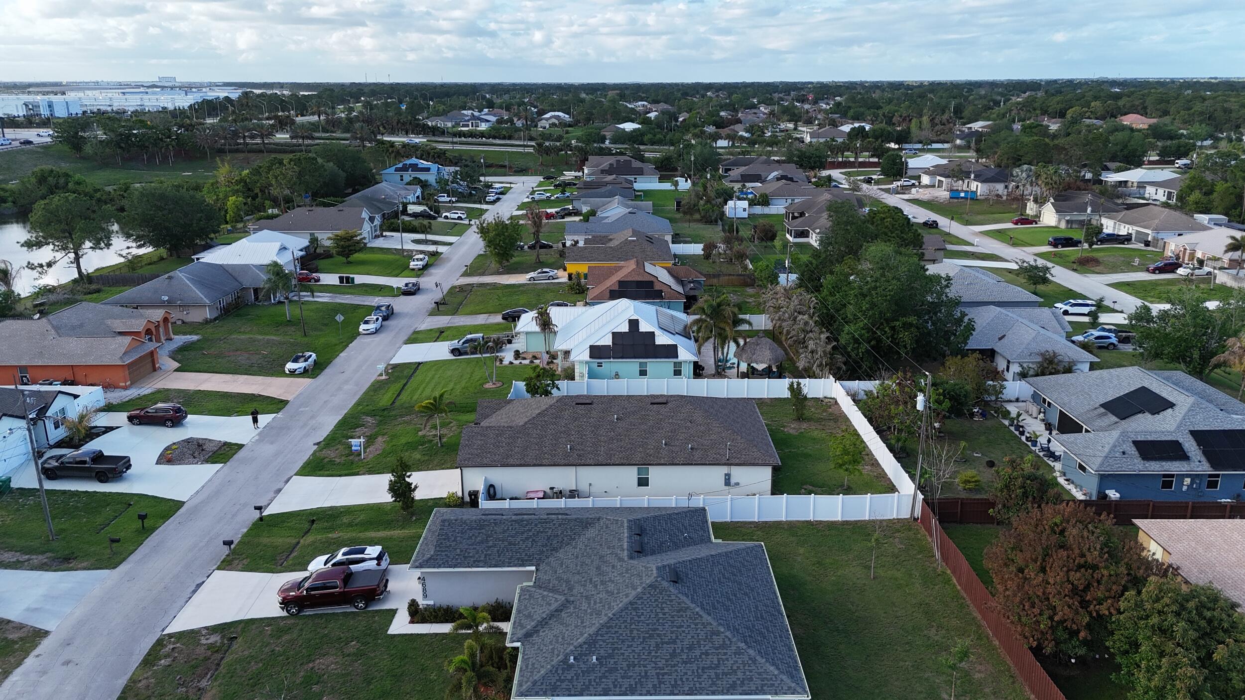 PORT ST LUCIE SECTION 33 - Residential