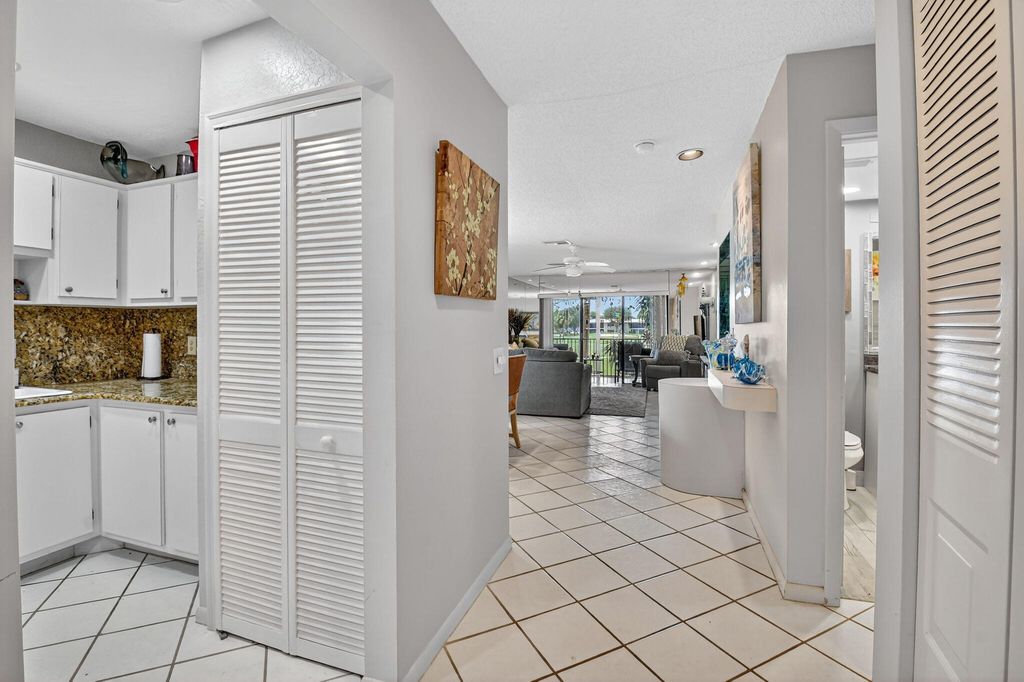 Photo of 7 Southport Lane #B, Boynton Beach, FL 33436 (MLS # R11169640)