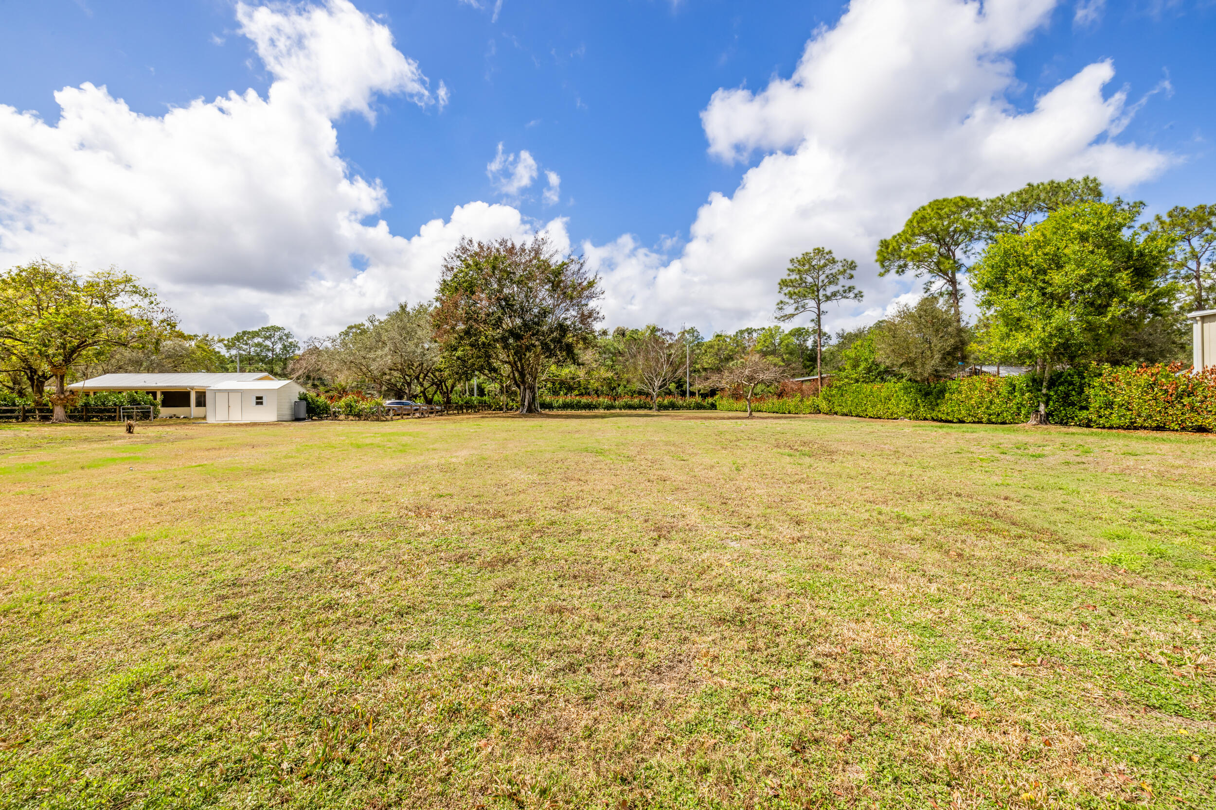 Acreage & Unrec - Residential