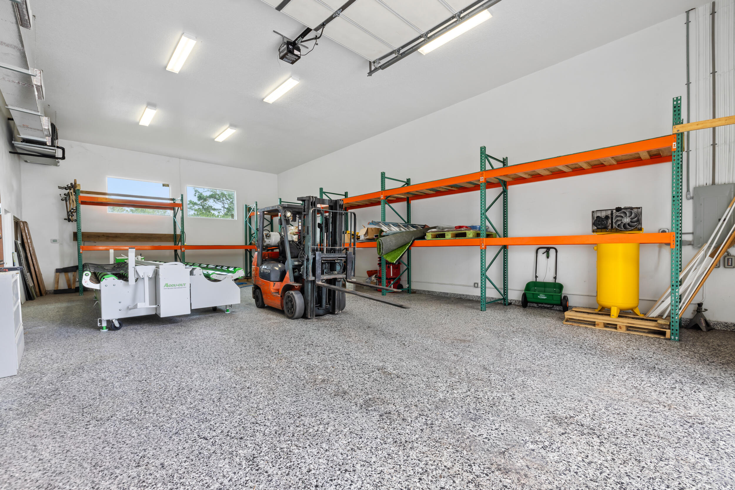 Acreage & Unrec - Residential