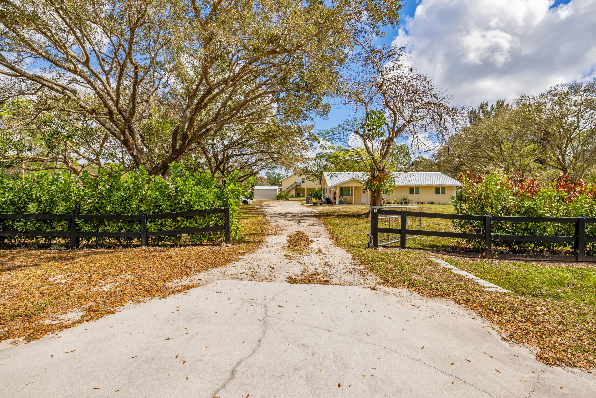 Acreage & Unrec - Residential