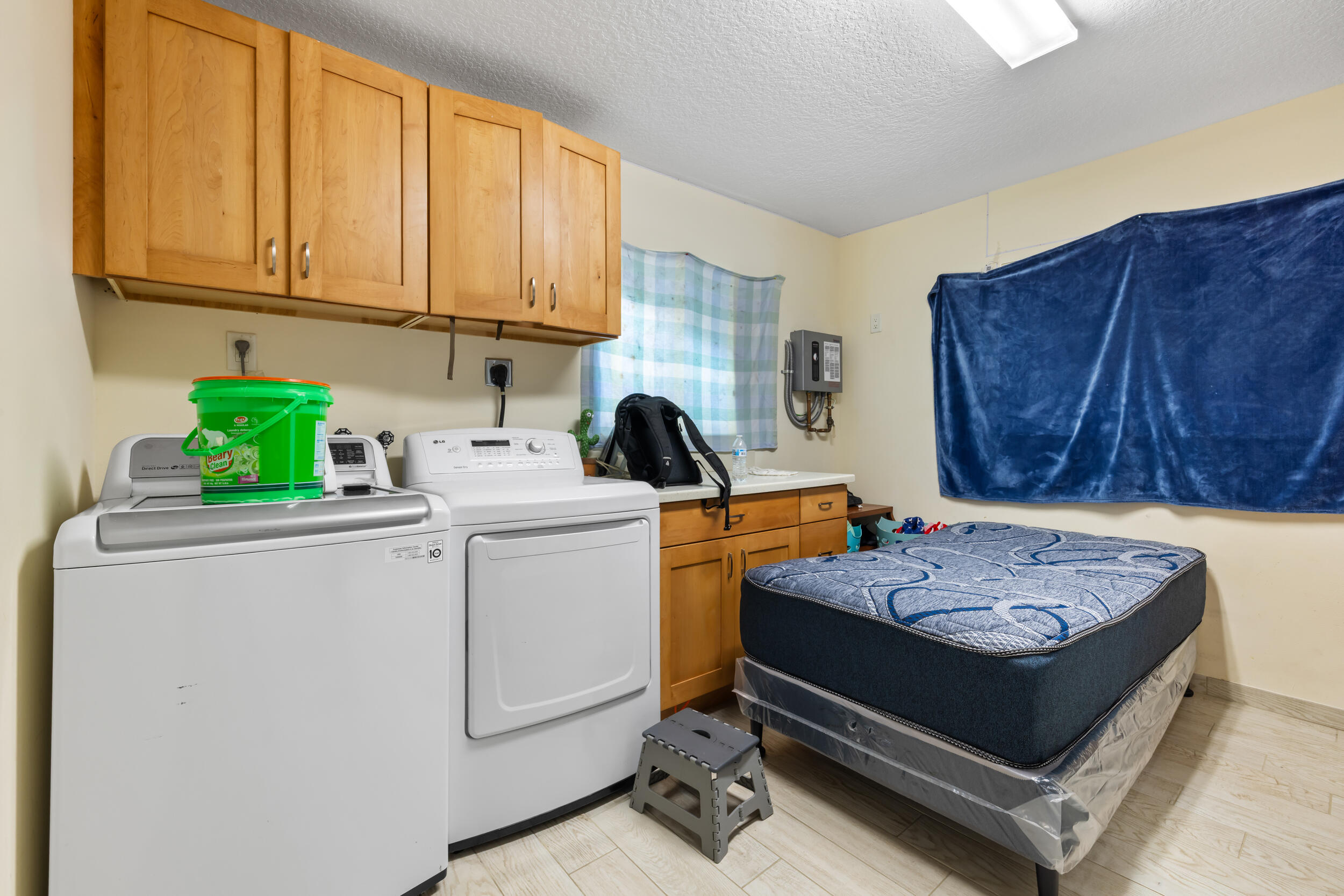 Acreage & Unrec - Residential