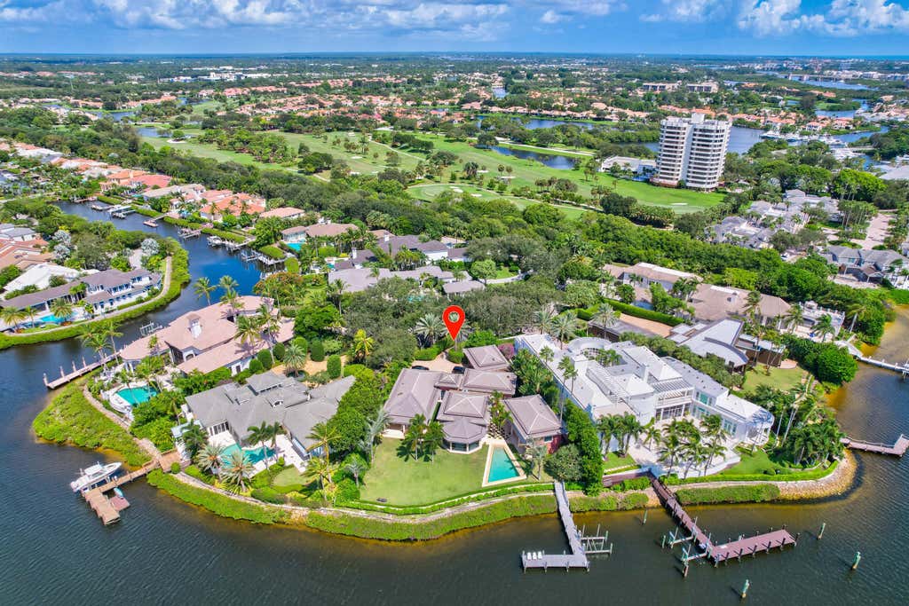 Photo of 380 Regatta Drive, Jupiter, FL 33477 (MLS # R10918466)