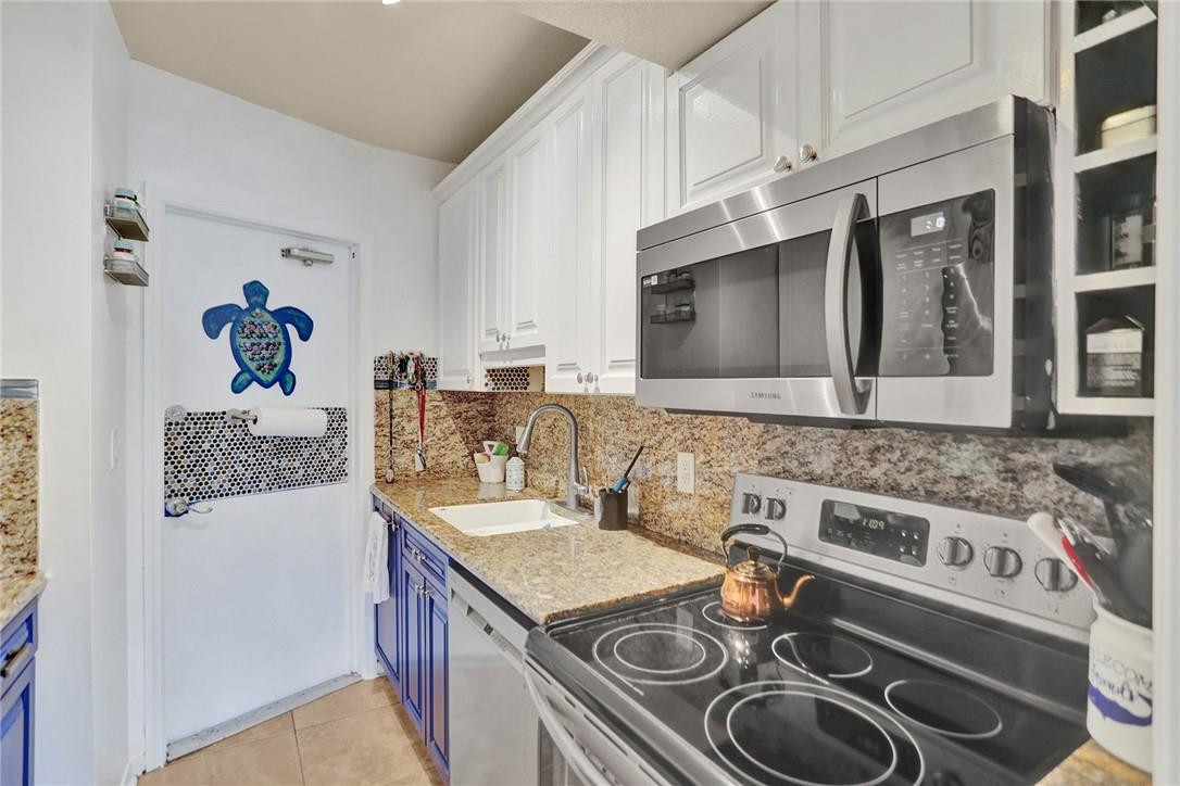 VILLAGE AT HARBOR BEACH C - Residential