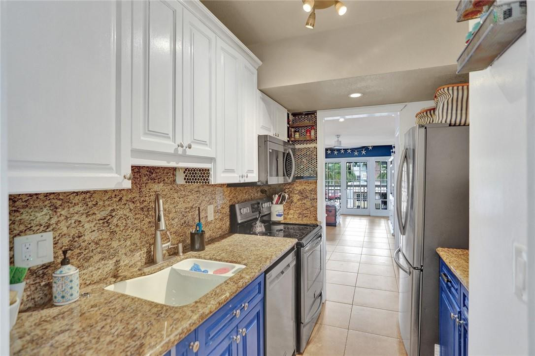 VILLAGE AT HARBOR BEACH C - Residential