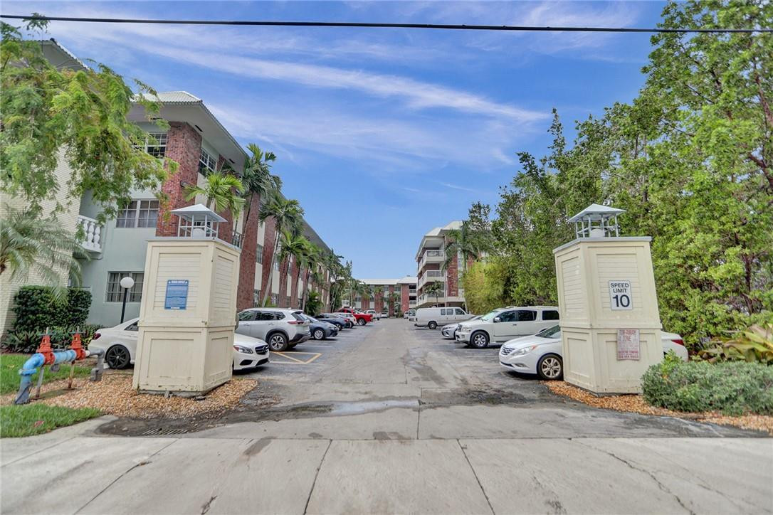 VILLAGE AT HARBOR BEACH C - Residential