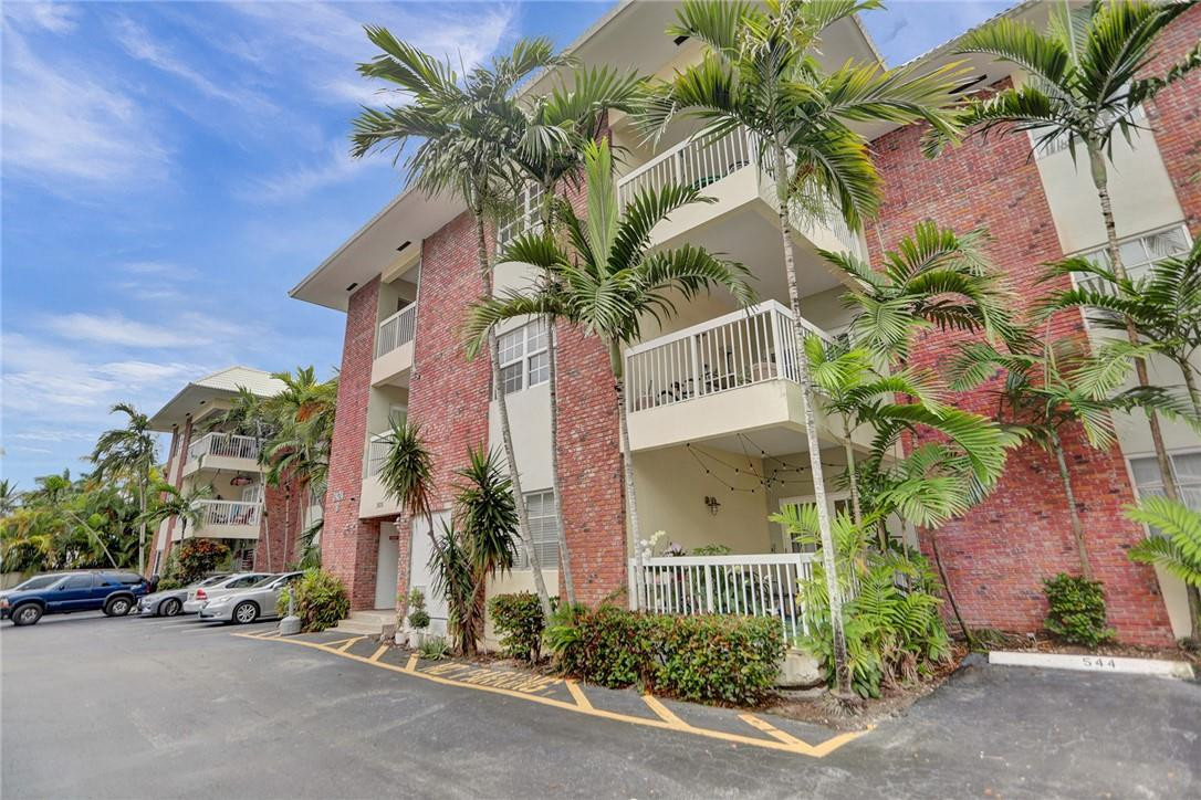 VILLAGE AT HARBOR BEACH C - Residential