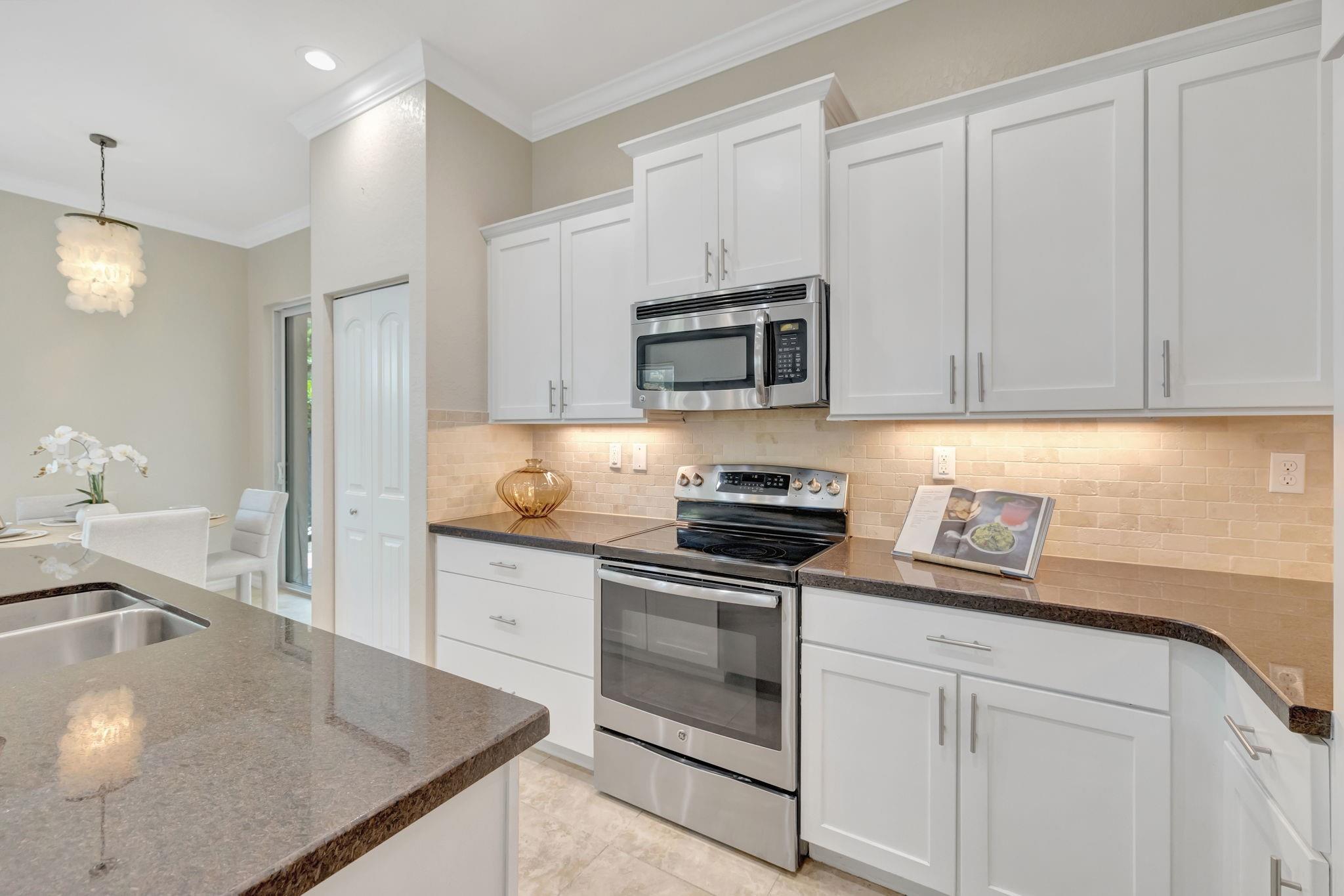 452 Tiffany Oaks Way