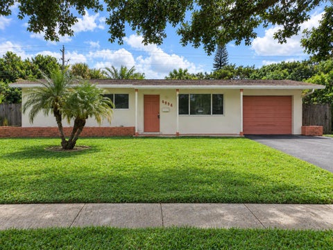 Photo of 6884 NW 12TH Street, Plantation, FL 33313 (MLS # B26075141)