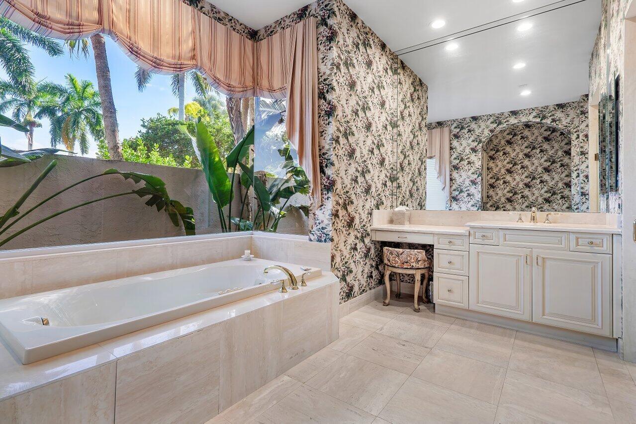 ST ANDREWS COUNTRY CLUB - Residential