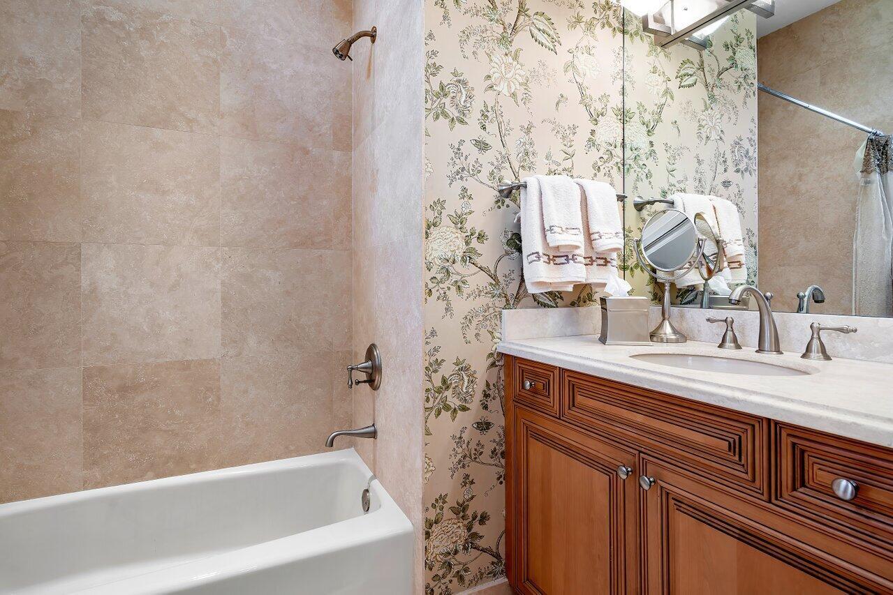 ST ANDREWS COUNTRY CLUB - Residential