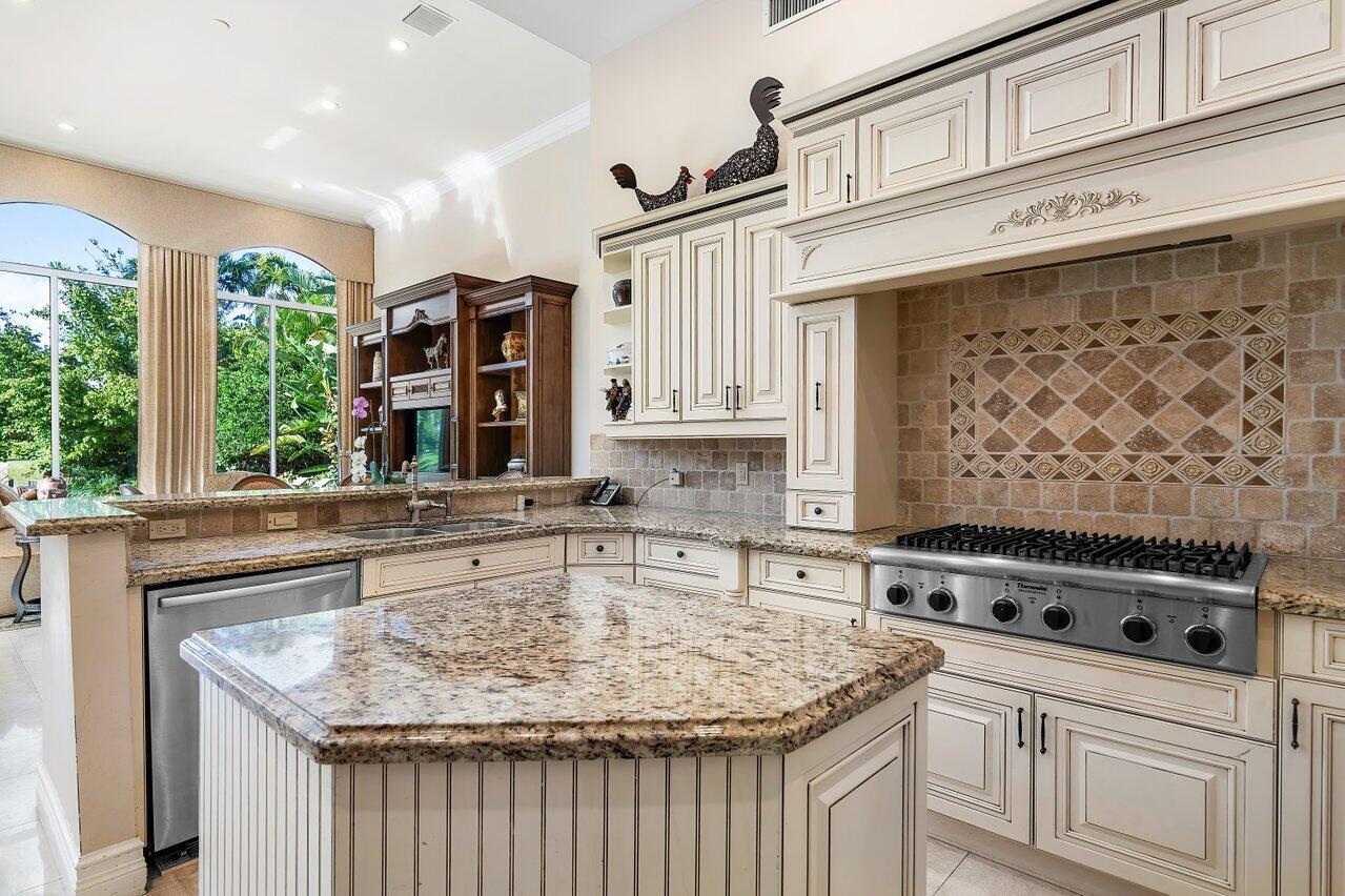 ST ANDREWS COUNTRY CLUB - Residential