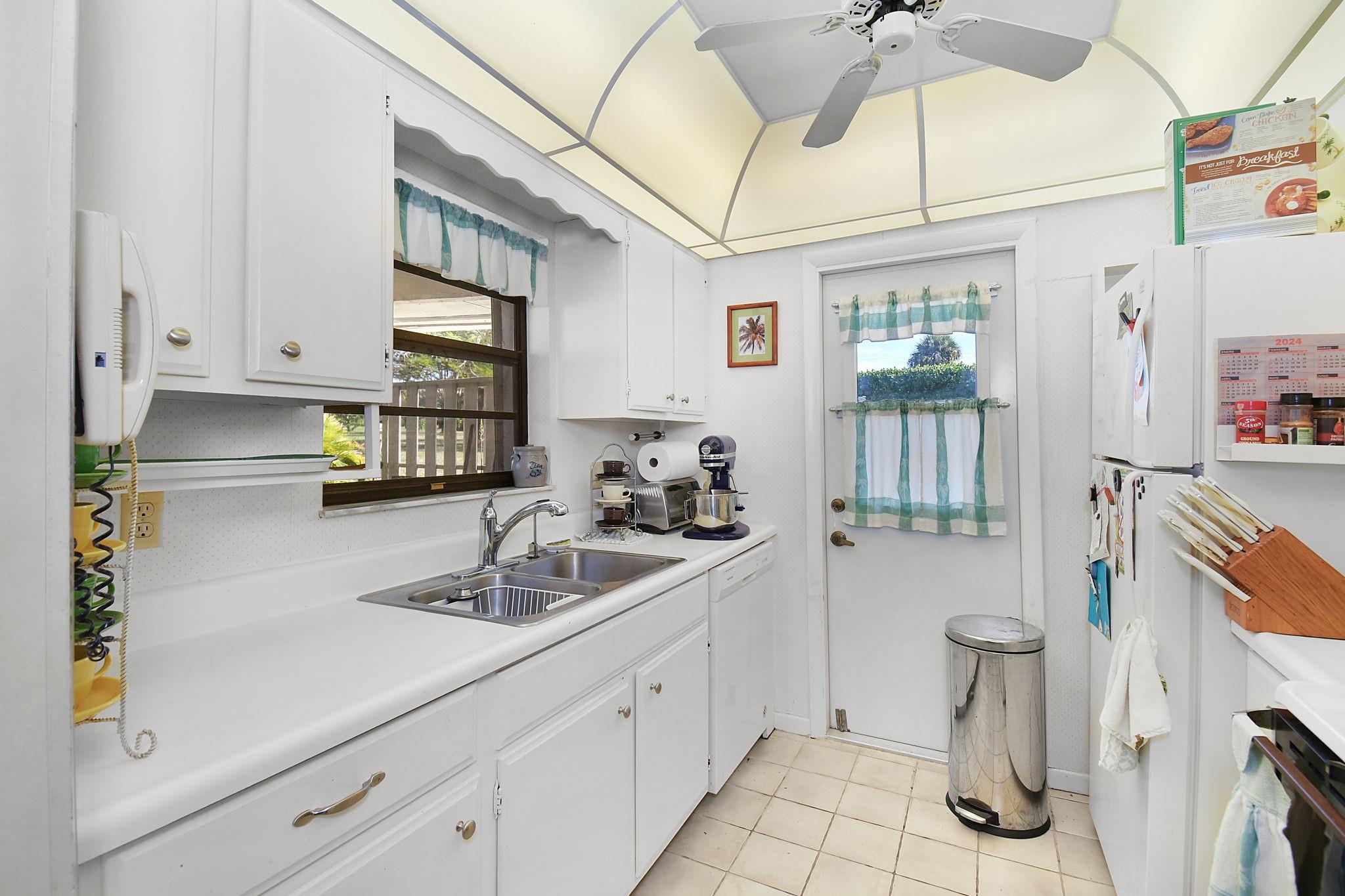 Fairway Villas Miles Gran - Residential