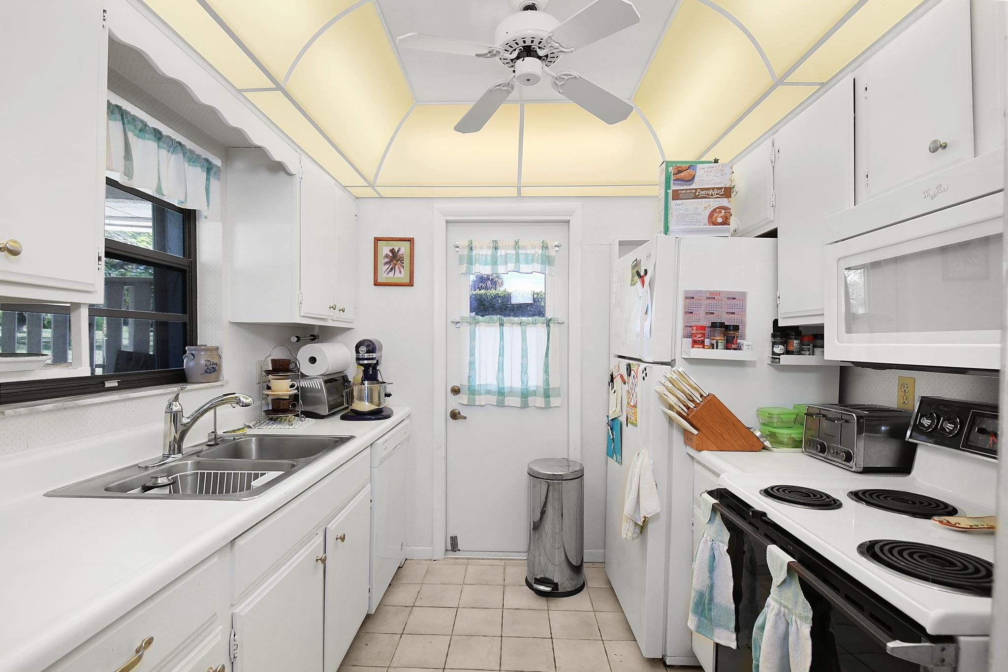 Fairway Villas Miles Gran - Residential