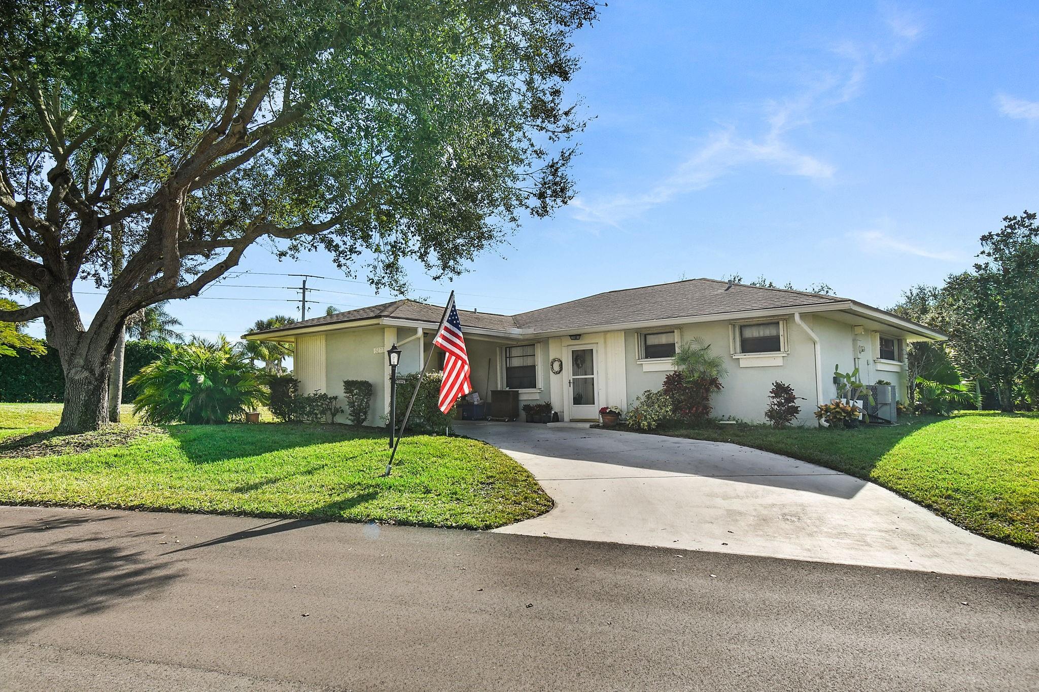 Fairway Villas Miles Gran - Residential