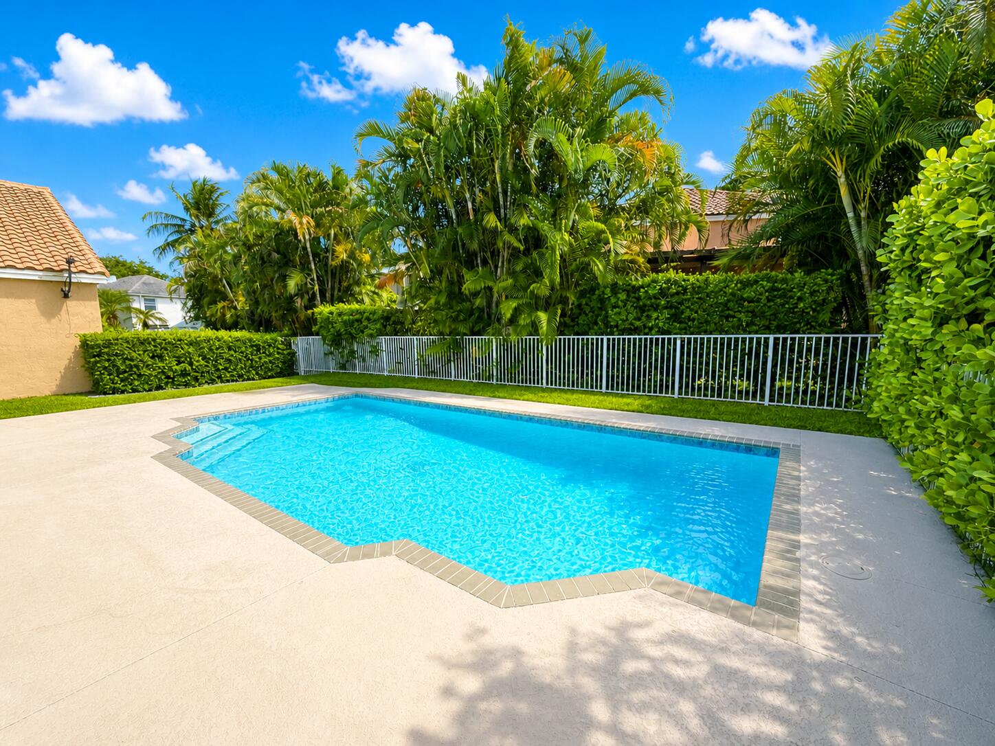 MAYFAIR AT PARKLAND - Residential Lease