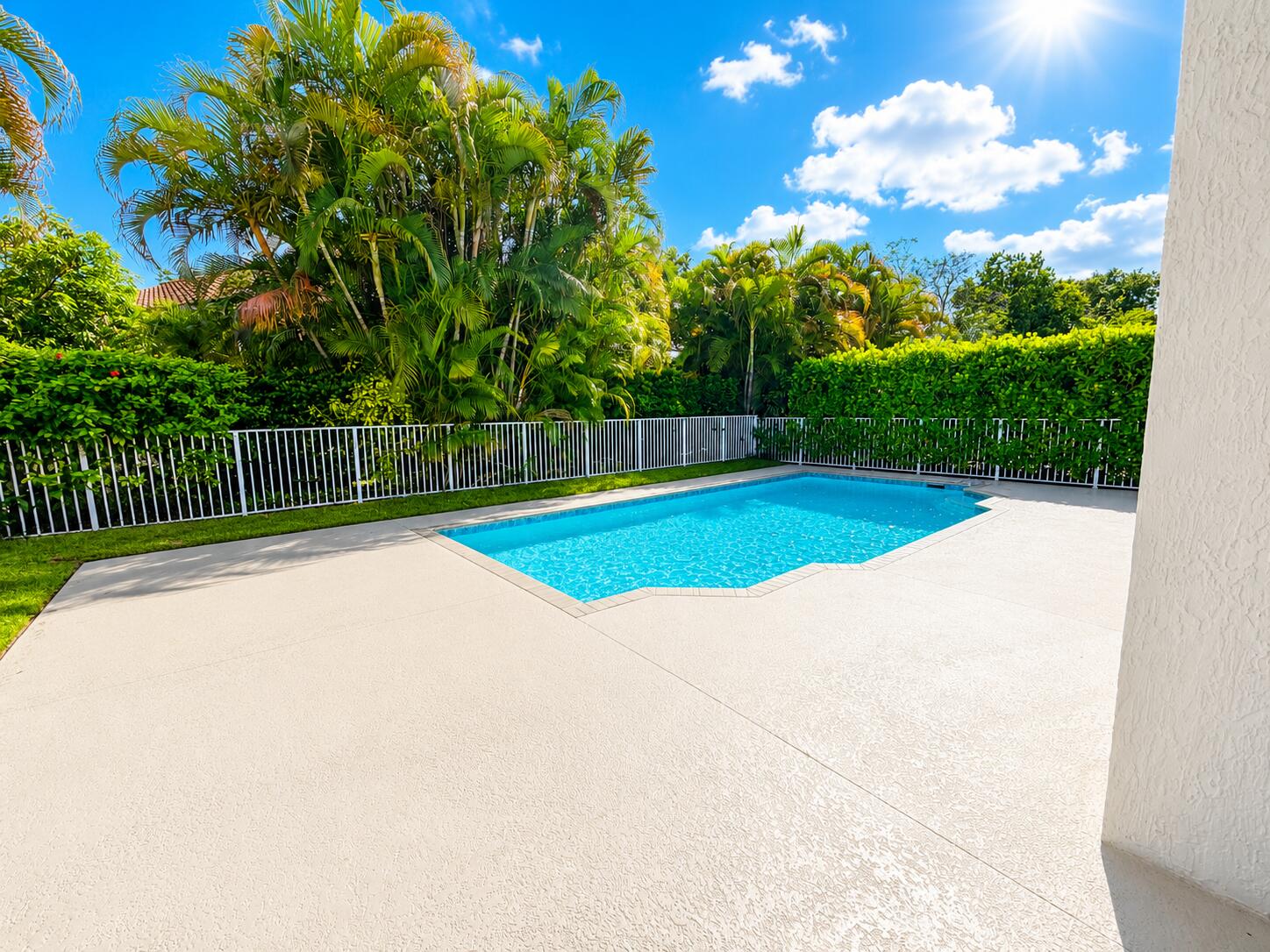 MAYFAIR AT PARKLAND - Residential Lease