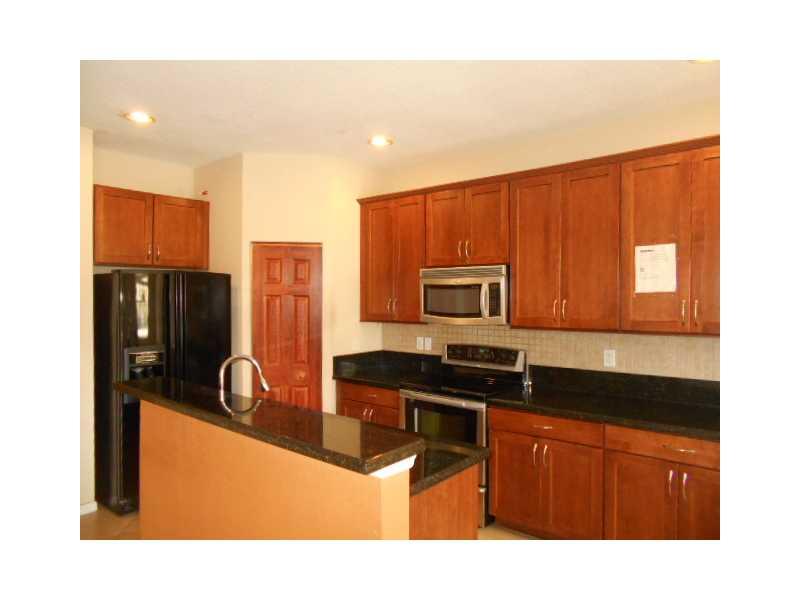 HAMPTON HILLS - Residential