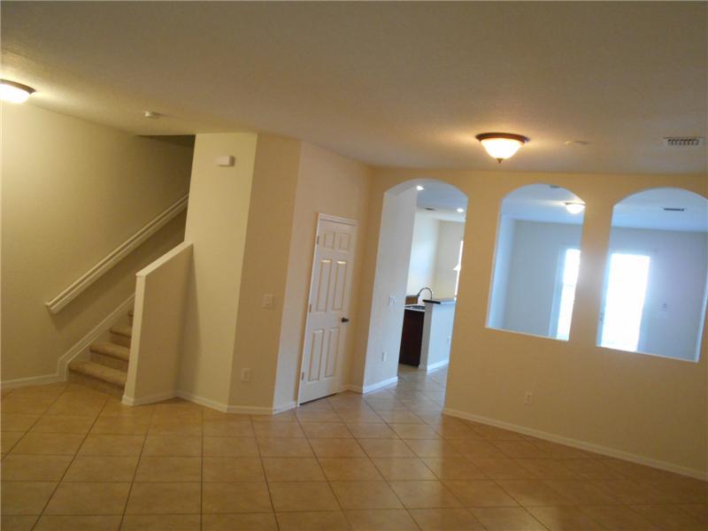 HAMPTON HILLS - Residential