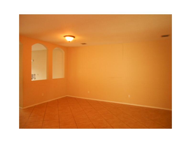 HAMPTON HILLS - Residential