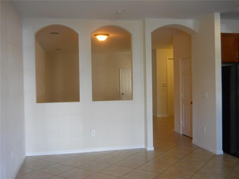 HAMPTON HILLS - Residential