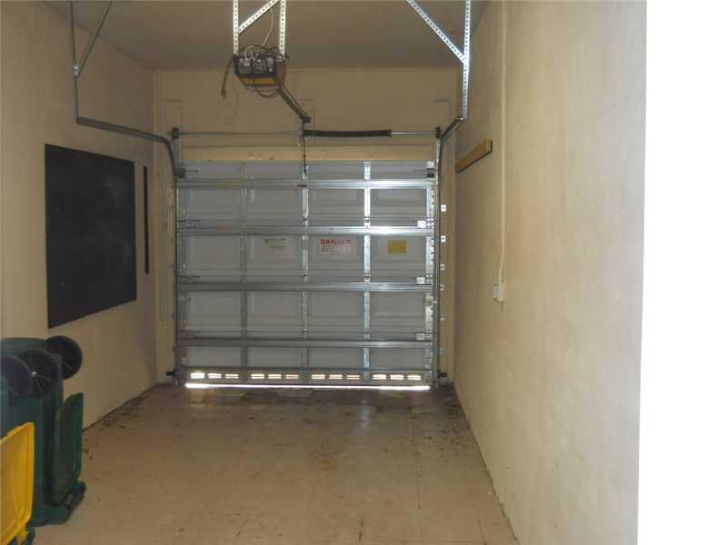 HAMPTON HILLS - Residential