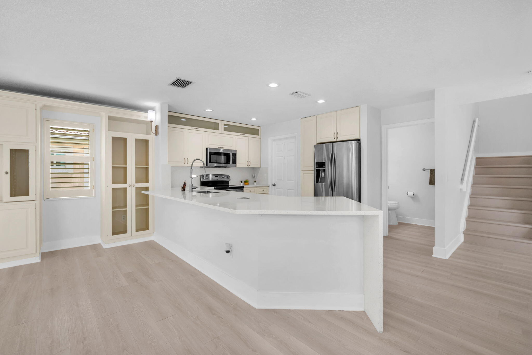 1343 Lake Breeze Drive