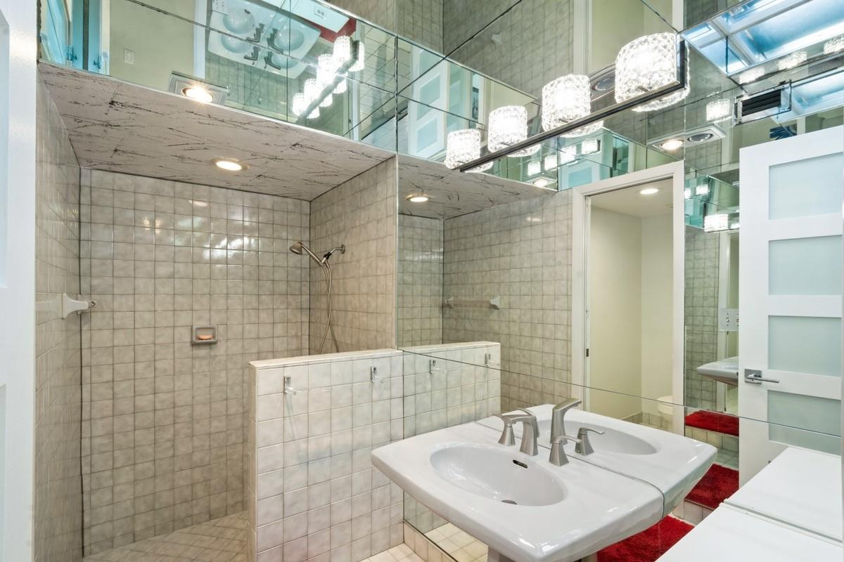 Woodlands Sec Six 67-40 B - Residential