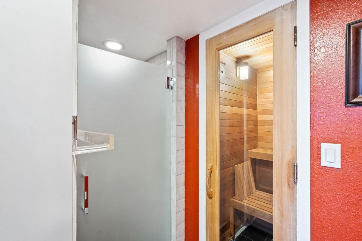 Woodlands Sec Six 67-40 B - Residential