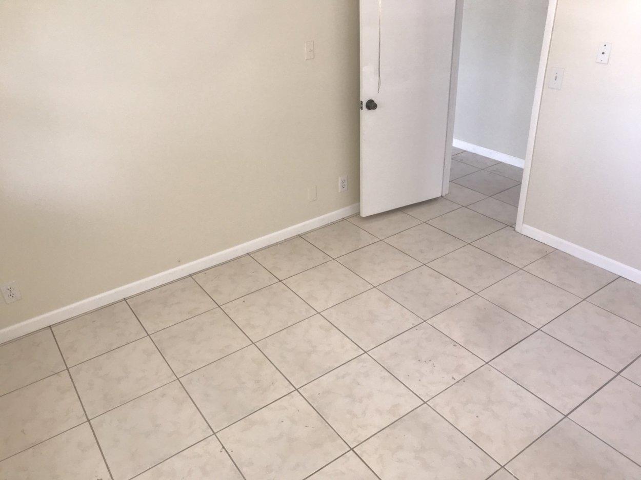 GRAMERCY PARK UNIT 1 - Residential Lease