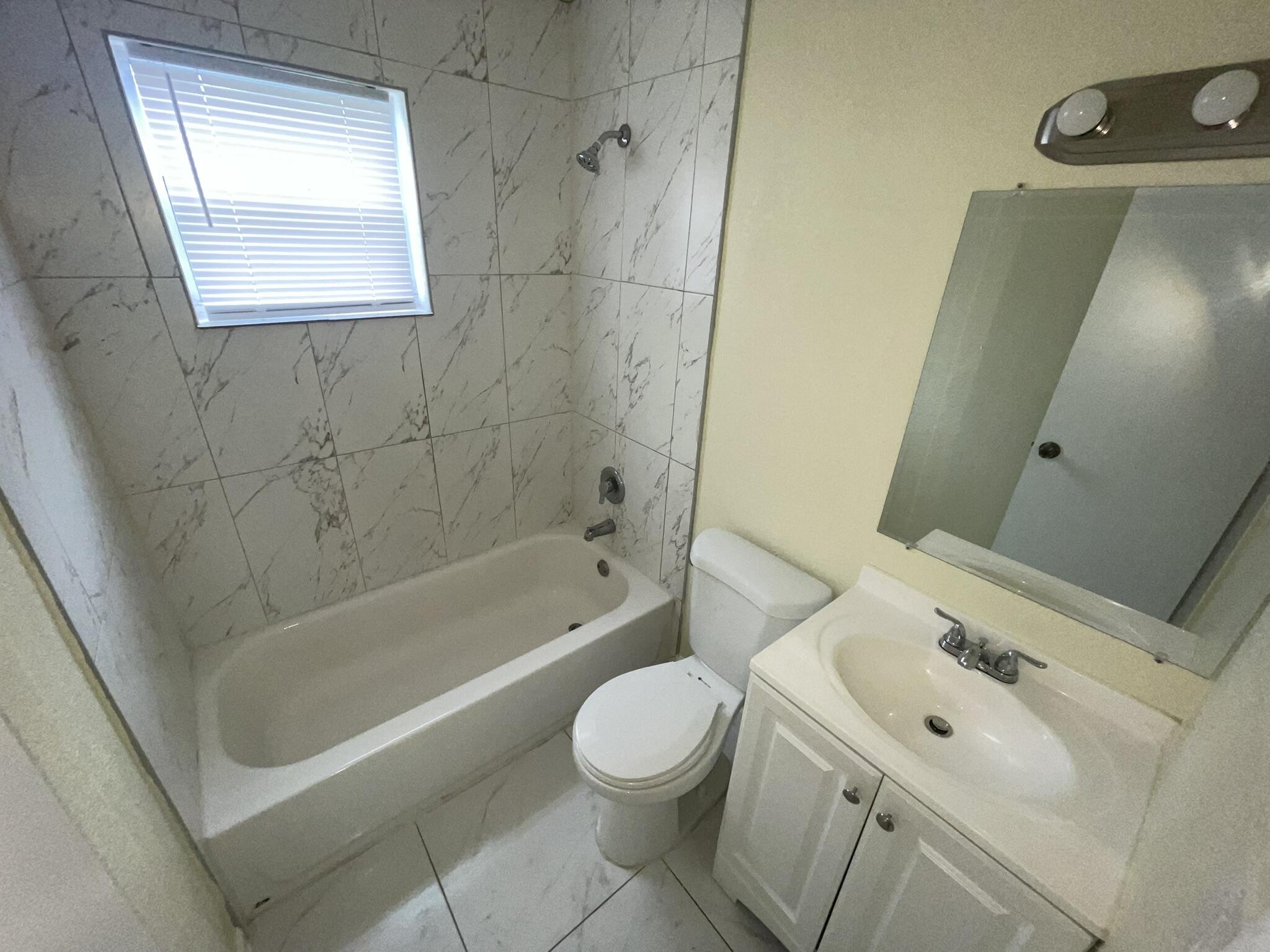 GRAMERCY PARK UNIT 1 - Residential Lease