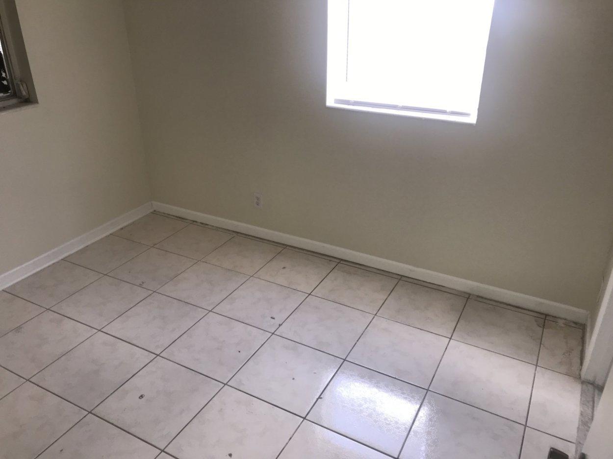 GRAMERCY PARK UNIT 1 - Residential Lease