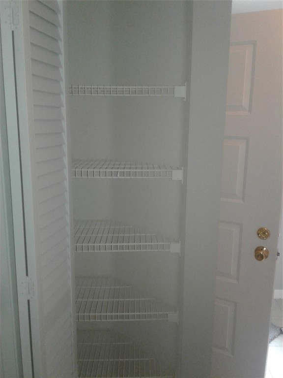 Pierpointe #5 Condo #2 - Residential Lease