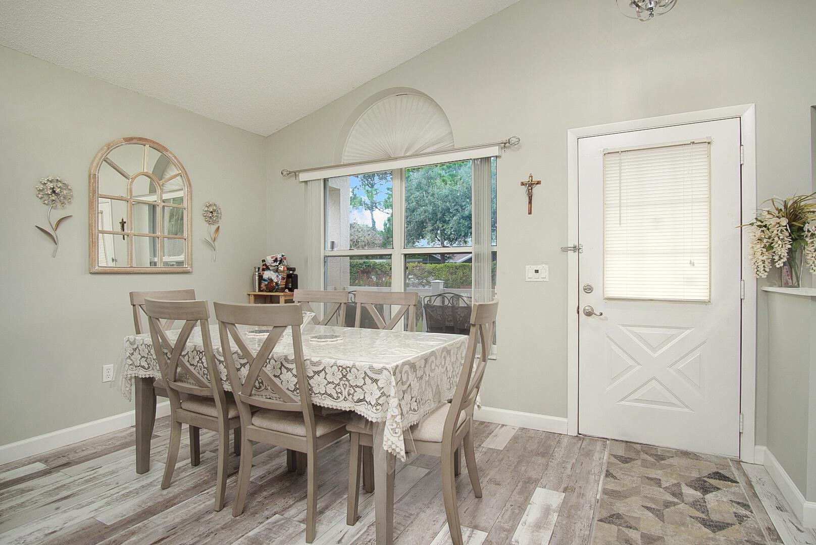 Kings Isle - Residential